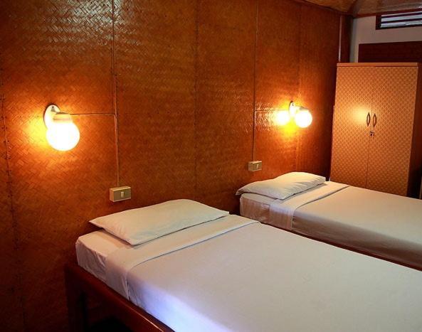 Ben Guesthouse Чианграй Экстерьер фото