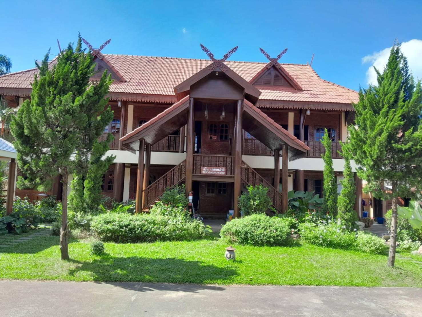 Ben Guesthouse Чианграй Экстерьер фото