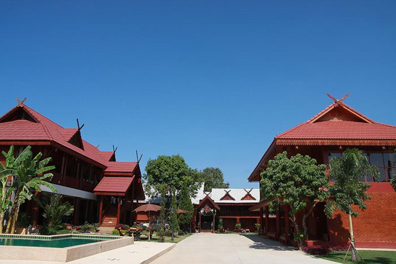 Ben Guesthouse Чианграй Экстерьер фото